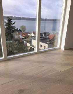 FloorMaster Herrgårdsplanka - Ek neutral matt lack 260 mm.