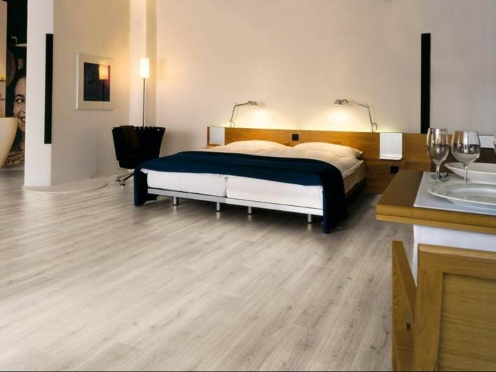 Advanced, Ek vit Trend, Planka - KAMPANJ