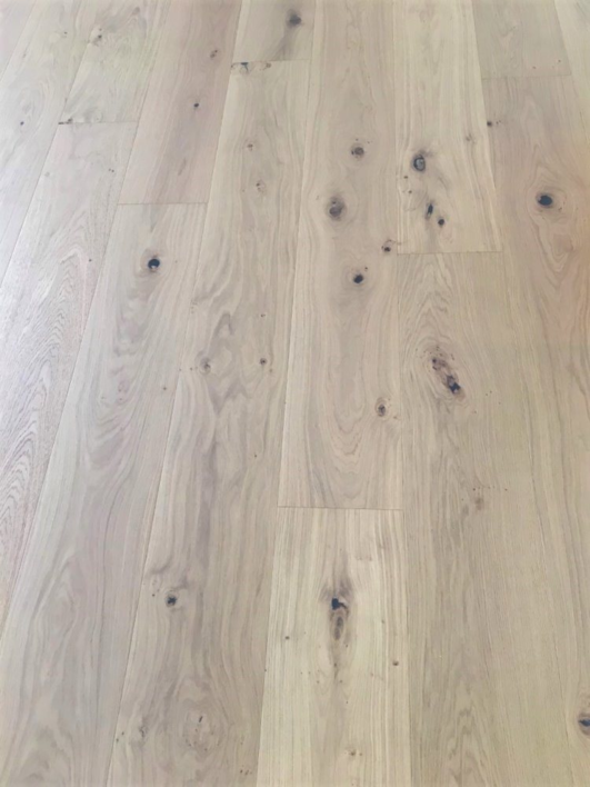 FloorMaster Herrgårdsplanka - Ek neutral matt lack 260 mm.