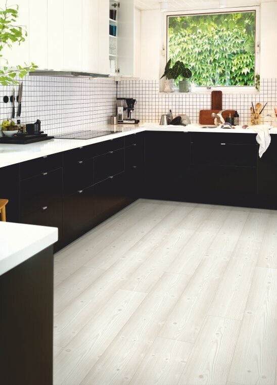 Pergo Visby Sensation - Brushed White Pine, Planka