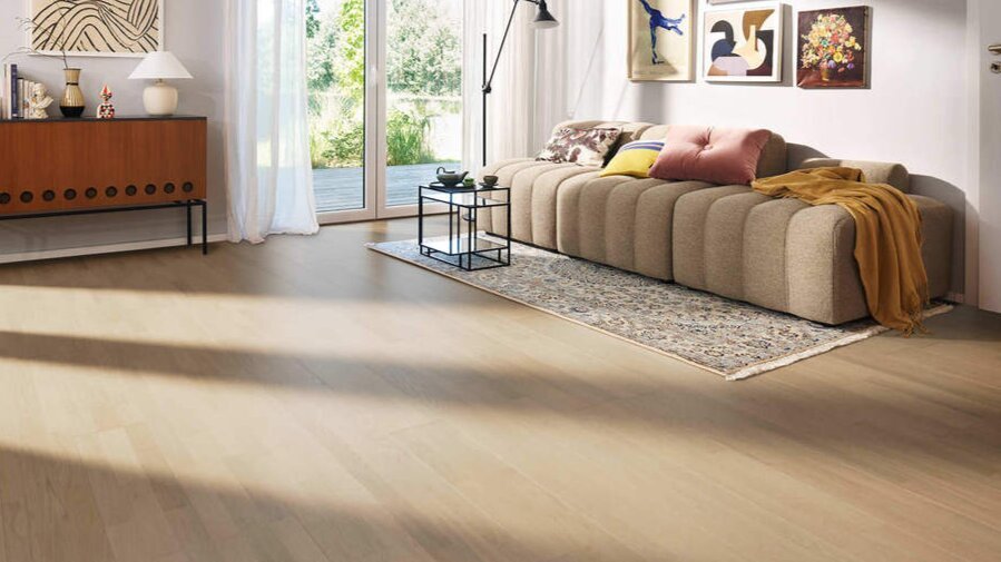 Haro parkettgolv - Ek ljus vit Naturale borstad nD