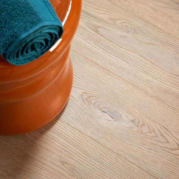 BerryAlloc Ocean+ 8 V4 - Epic Natural