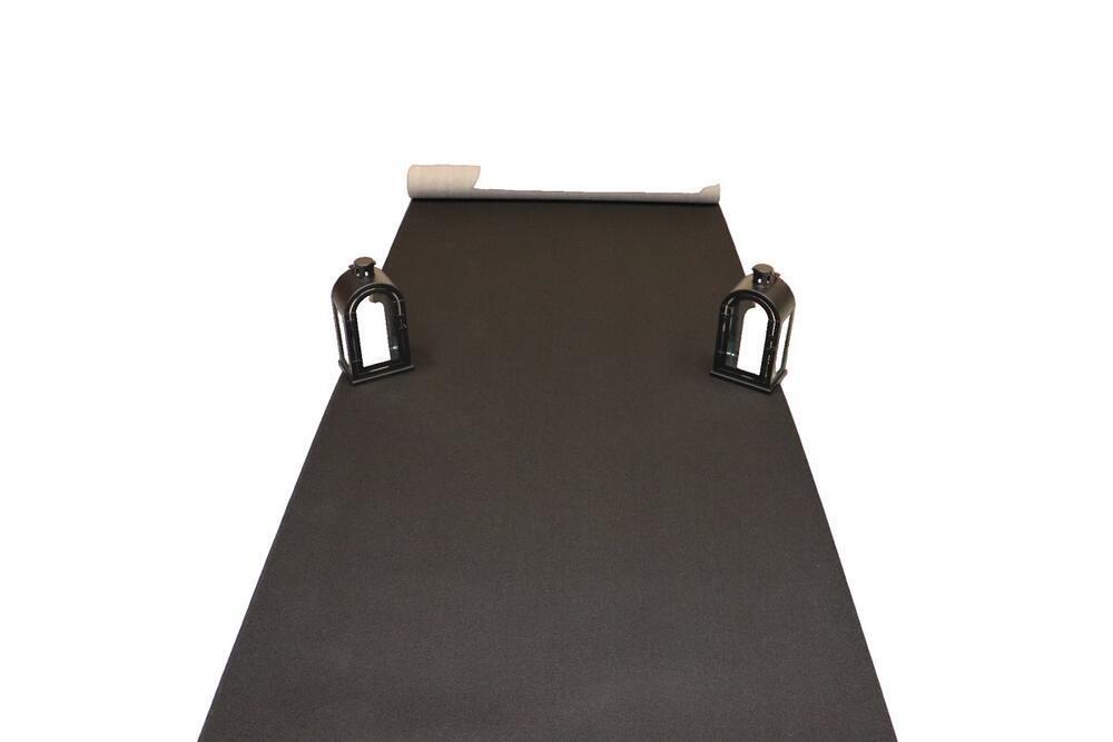 Svart Running i nålfilt