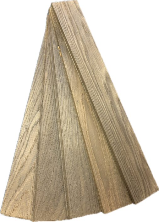 Fiskbensparkett i massiv kärnrökt ek - 22x70x500 mm.