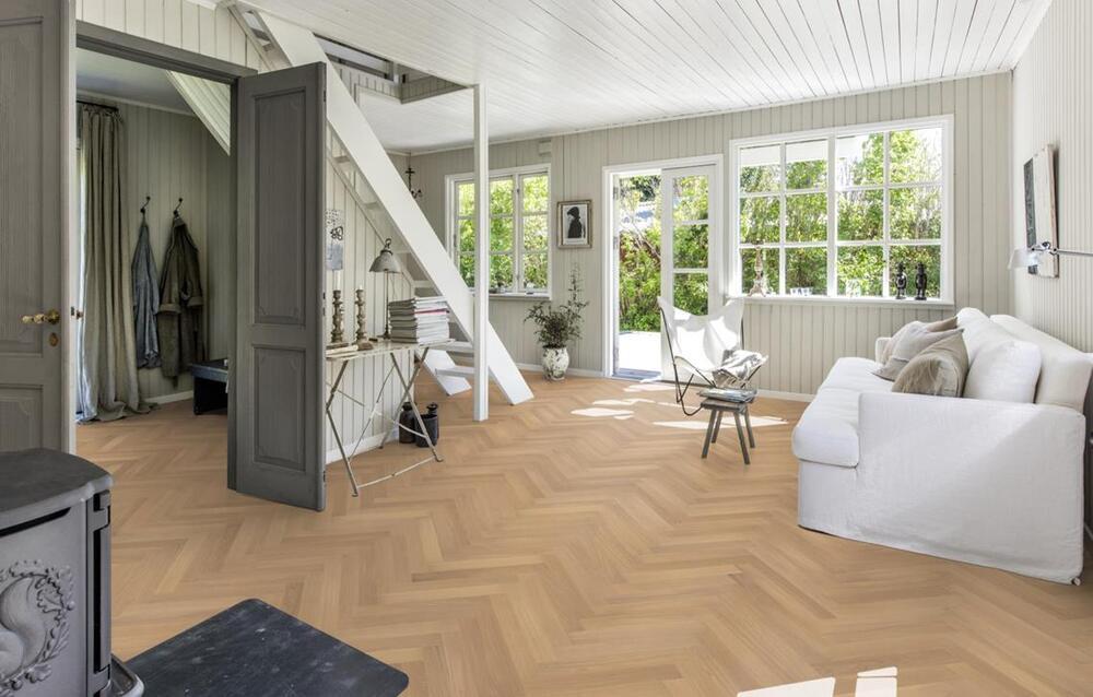 Kährs Studio planka, Ek Studio AB, Matt lack vit